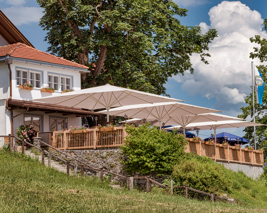 Biergarten Klosterbräustüberl Reutberg in Sachsenkam bei Bad Tölz, Bayern